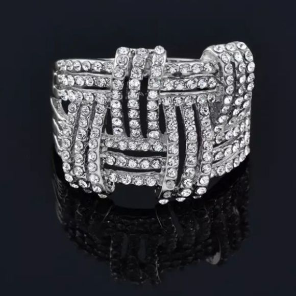 NWT Beautiful Cocktail Ring(size 10) - Picture 3 of 9